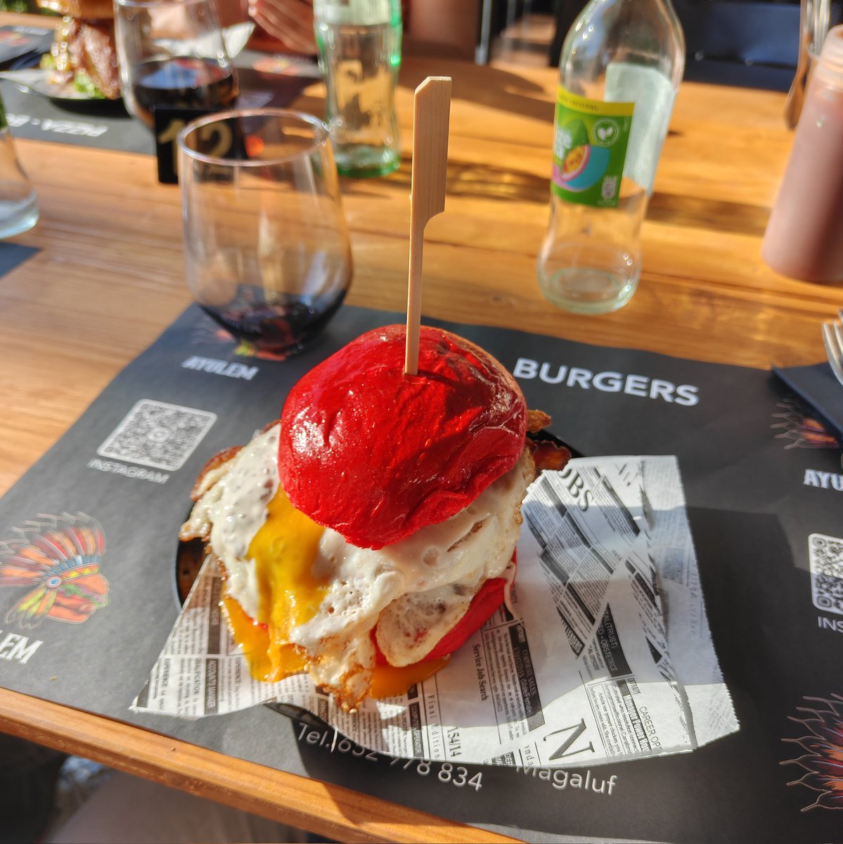 bertus241_off's tweet photo. Aujourd'hui 🏝️ :

Retour de vacances après 5 jours au soleil ☀️, 0 diète 🍔 et 0 sport 🏃‍♂️

#holidays https://t.co/BnZzZdD8qR