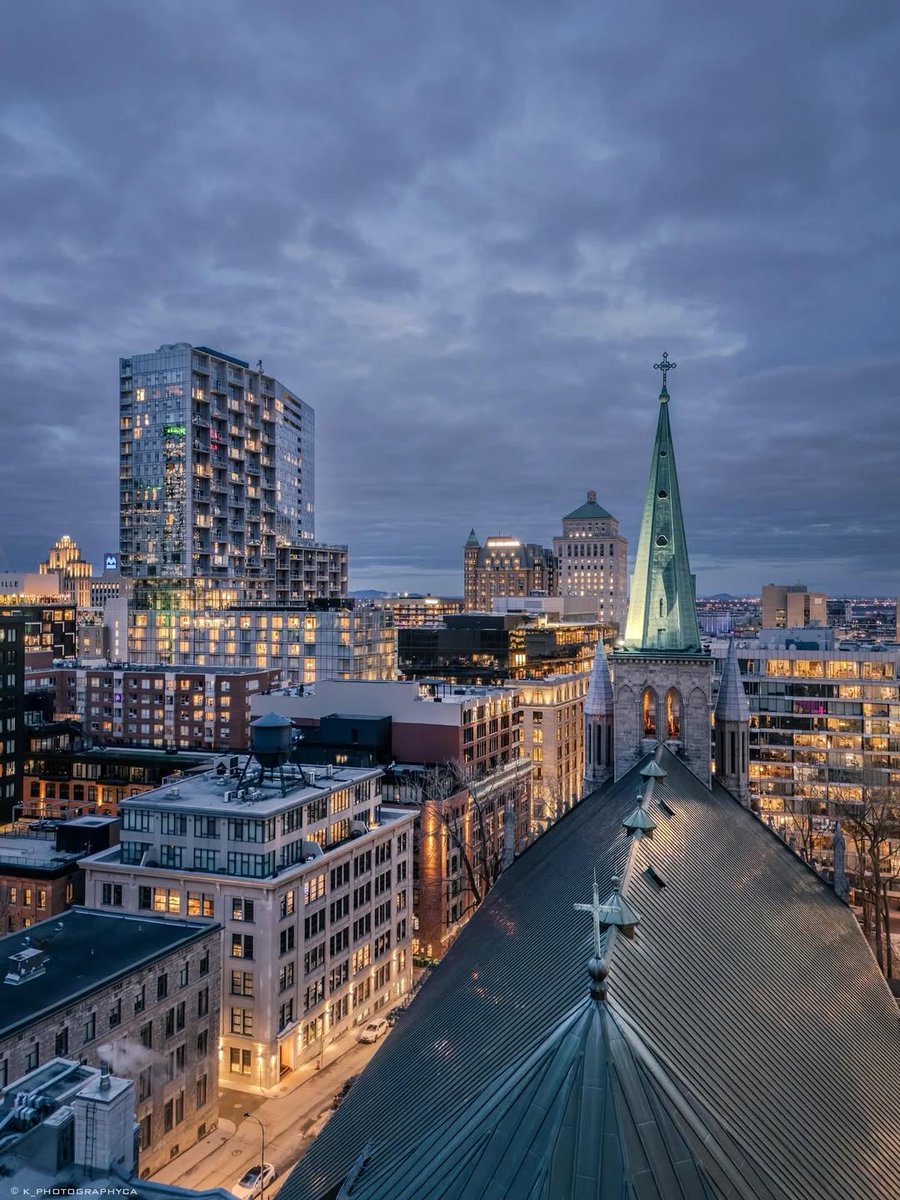 Montreal's tweet image. Montréal, the city of a hundred steeples. ⛪️

📷 k_photographyca #montreal