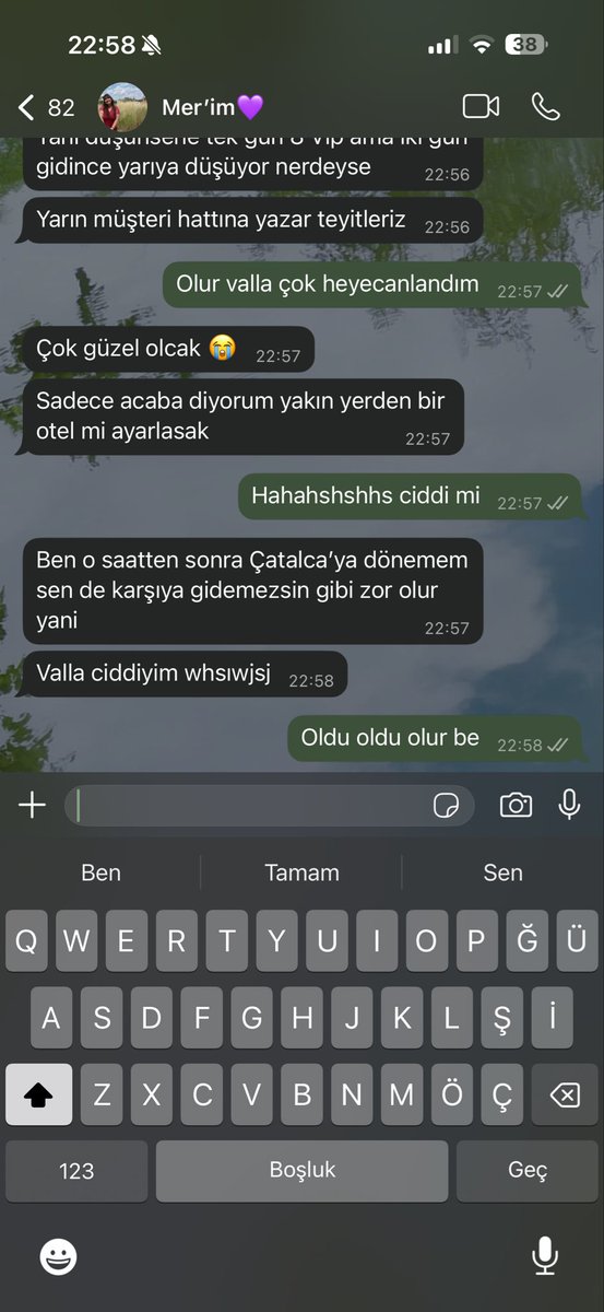 Biz yerimizi aldık otel bakıyoruz biraz abartmış olabiliriz İstanbul’un birimiz bir ucunda birimiz bir ucunda olunca ama olsuuun değer beee <a href="/LostinMoonDream/">lune ☾ ㅗ</a>