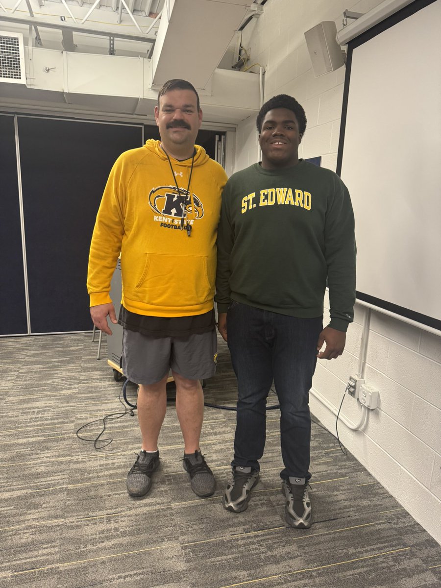 Great visit at Kent State Football!Appreciate the opportunity to sit down with <a href="/Coach_Stad/">Alex Stadler</a> and <a href="/_CoachHailey/">Carson Hailey</a> and talk ball. Excited to keep building this relationship.
<a href="/coachmacarney/">Mark A. Carney - Coach MAC</a>