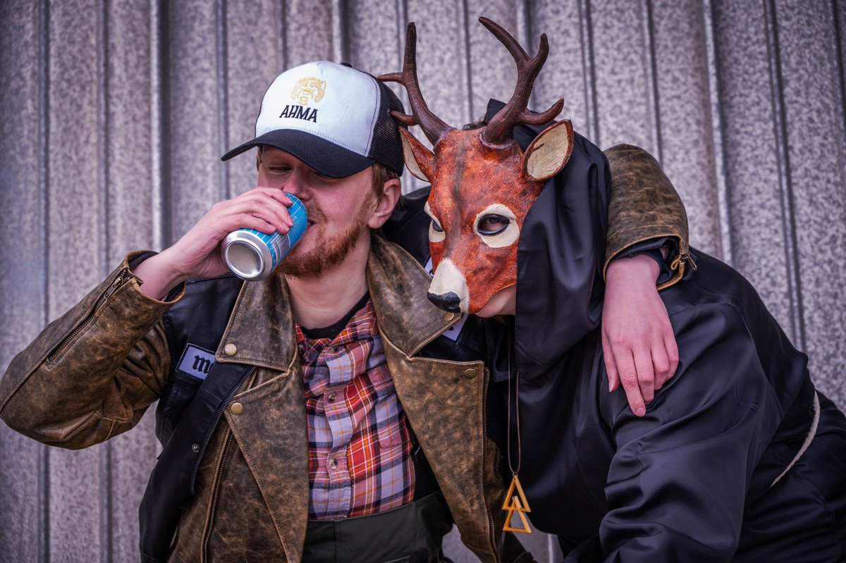 catastrotaffy's tweet photo. My jacket is one year old today! ๐ฅณ
(That is rare limited edition Ahma Beer which is why itโs blue ๐คซ) https://t.co/sODzzvNPiM