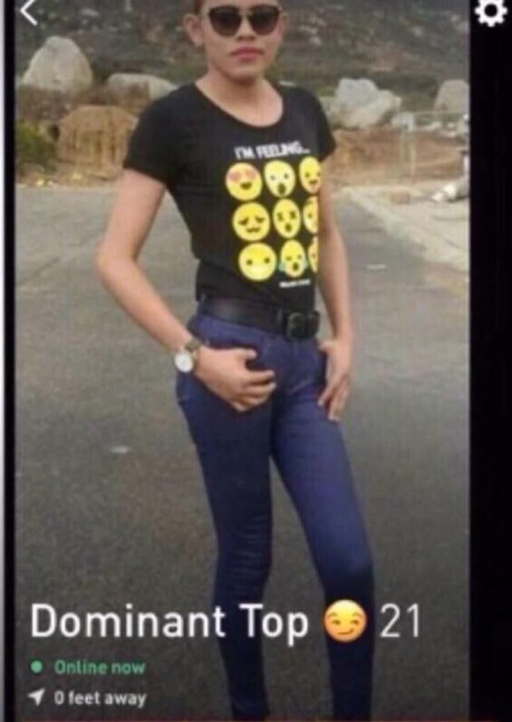 puppyryro's tweet photo. why this look like ryan ross https://t.co/aXI3O3hg2F