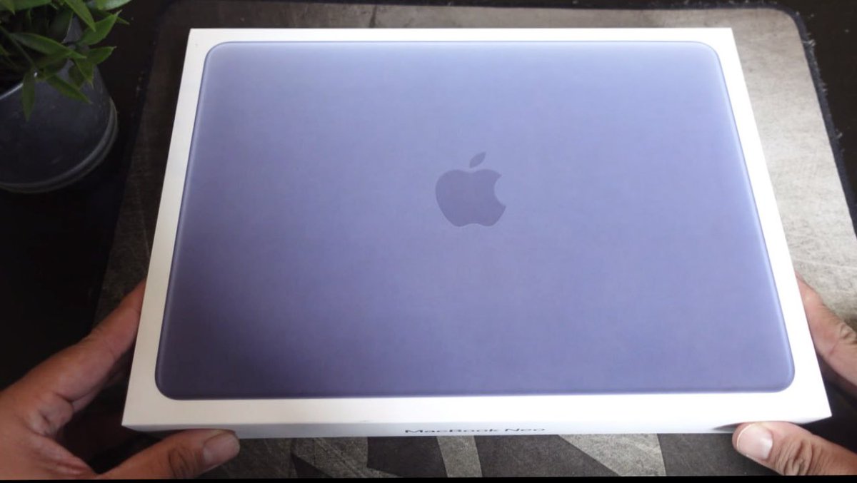 Phone Tech At Work tweet media