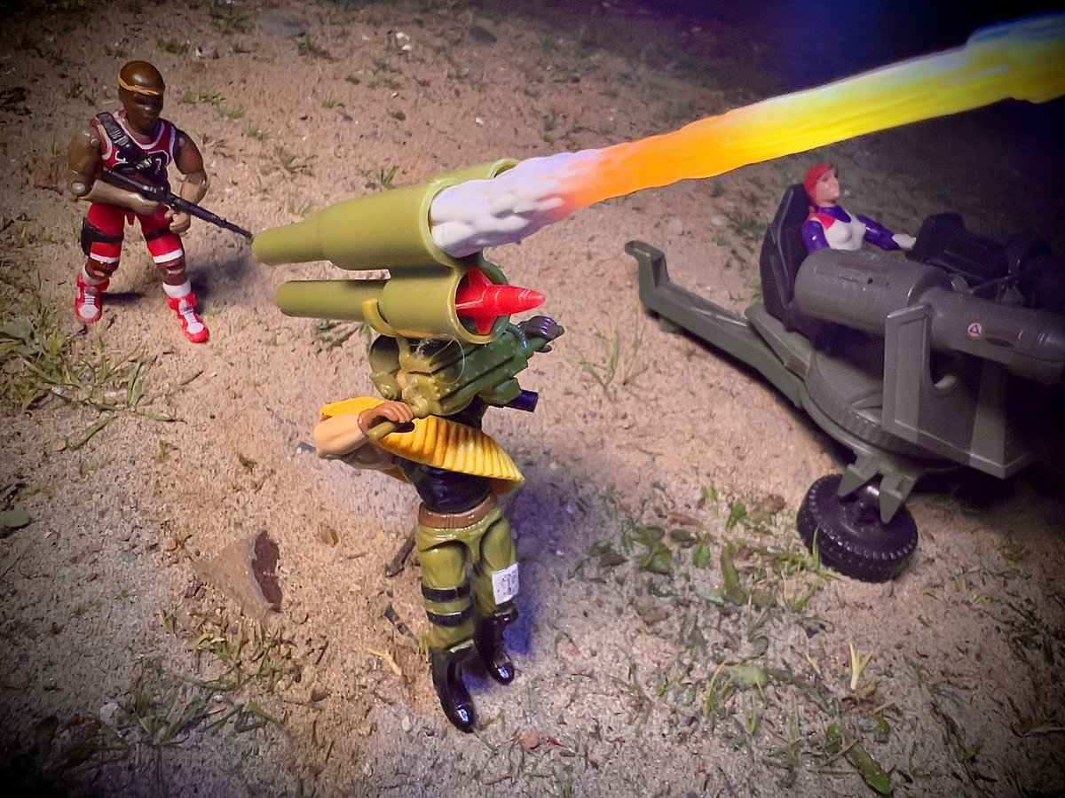 DokSewage's tweet photo. day 461 #joeaday Backblast v1 1989

Of the many Joes equipped with weapons that would literally kill them if used IRL, Backblast might be the most forgettable. 4/10 https://t.co/EUwAJ59g6s