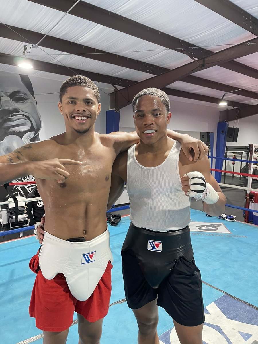 KidAustin11's tweet image. Which one of them you would think would be our best fight? We would beat all 3 of them… they know 🤫Facts!

#boxingnews #boxingfans