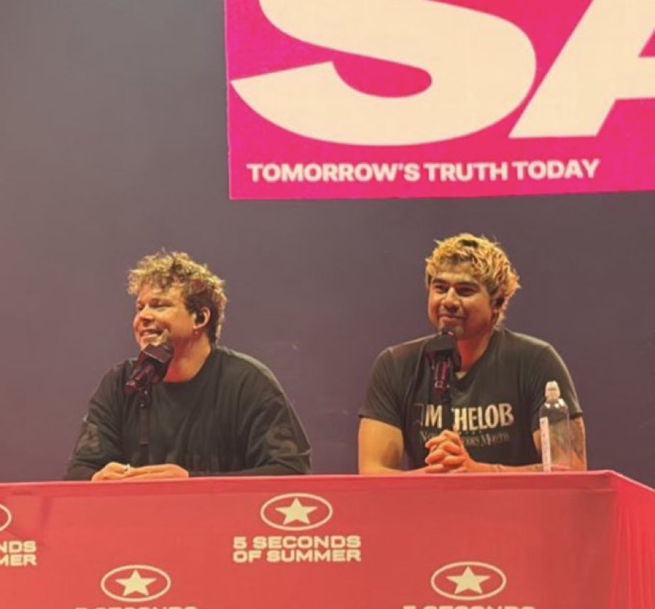 ✰ʞlᴉɯsʇɐƆ✰ #1 CALUM’S ASS PROTECTOR tweet media