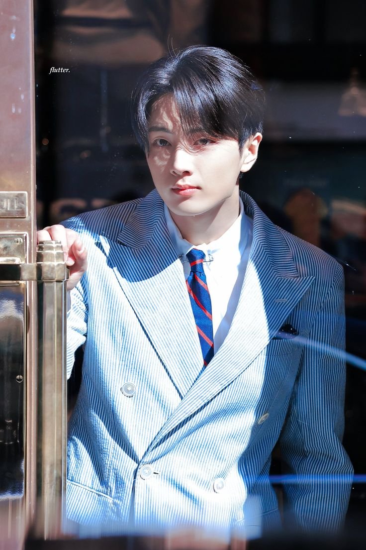 Si-eun (fan account) tweet media