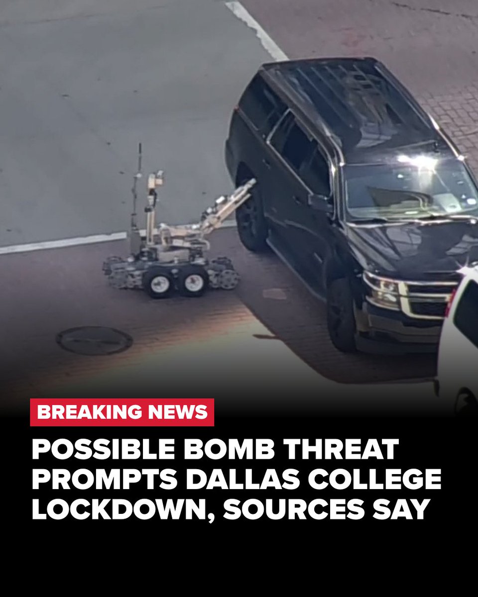 wfaa's tweet image. JUST IN | The El Centro campus of Dallas College was put under a lockdown amid a possible bomb threat, sources confirmed. LATEST UPDATES: wfaa.com/article/news/l…