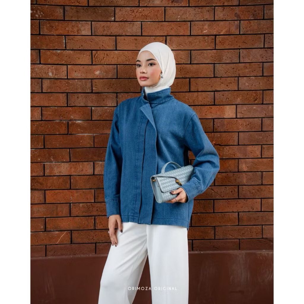 haiheyin's tweet photo. Cakep banget kemeja denimnya😍

https://t.co/nmafRUypo2 https://t.co/Ob5hqKpMoc