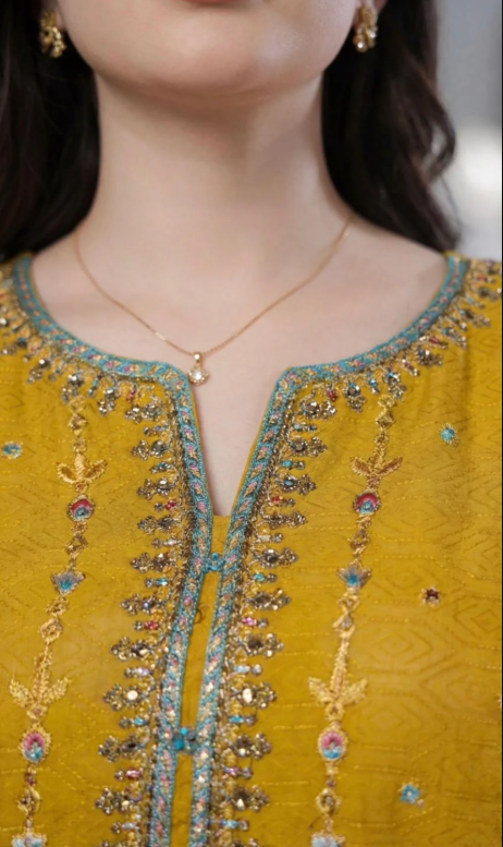 MahhamC's tweet photo. 3Pc Embroidered Viscose Stitched With Chiffon Dupatta | 3PC Pakistani Suits for Women in United Kingdom

https://t.co/IpEPxljKSc

#london #birmingham #pakistanifashion #pakistanidress https://t.co/vryTTOo9zL