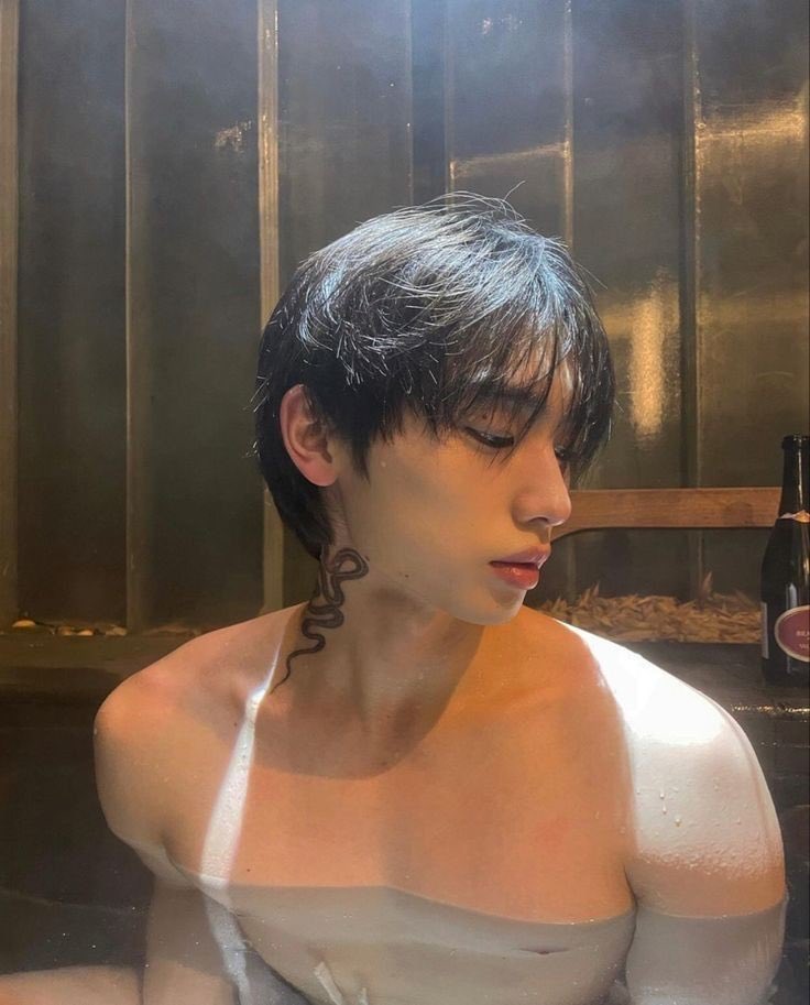LLE5134's tweet photo. 韩国高颜值帅哥harang3_3的三部有 需要➕3380586230 6r
#帅哥 #韩国 #高颜值 https://t.co/c3BJHJ13dx