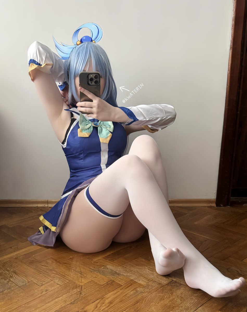 kwaterin's tweet image. my aqua cosplay💧