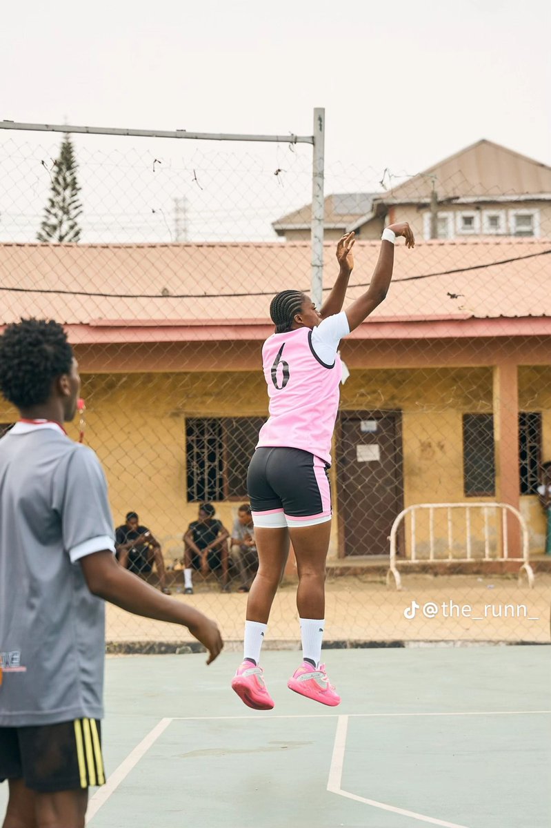 J A D E 🌸 tweet media