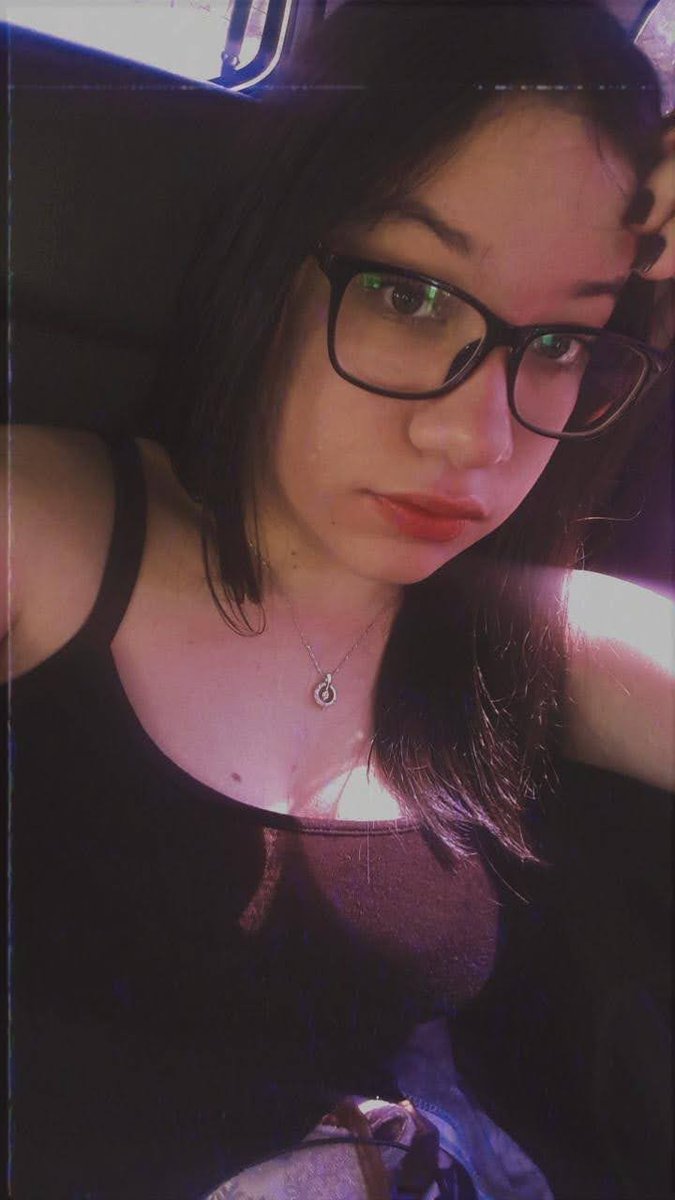 ale 𖧧 tweet media