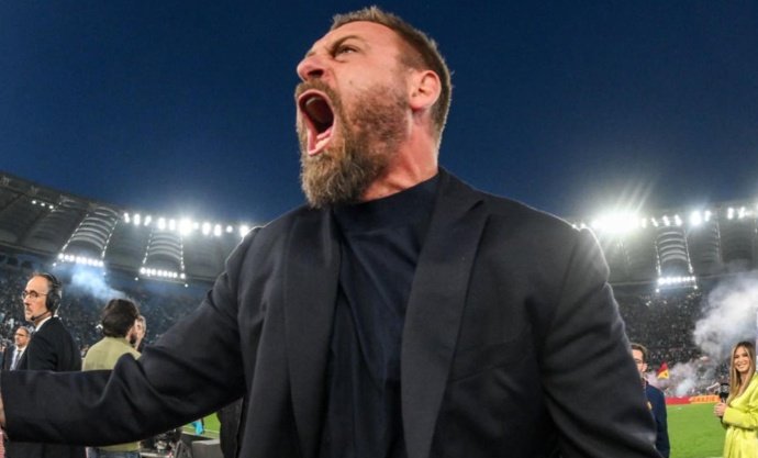 LorenCelik tweet media