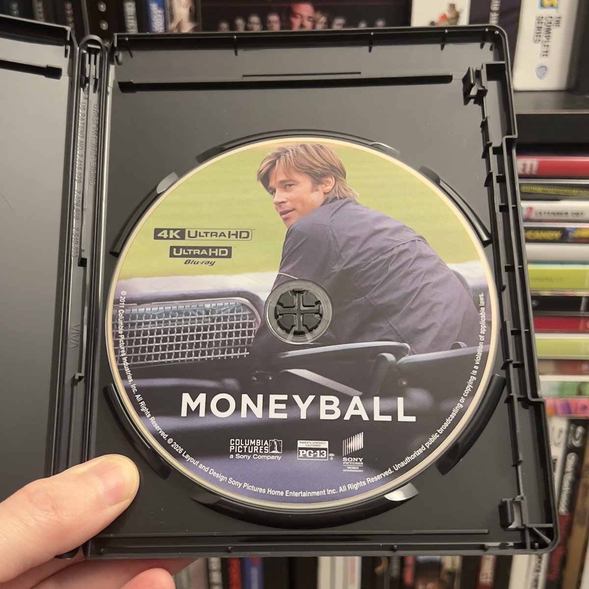 HighDefDiscNews's tweet image. /// #NEWARRIVAL ///

MONEYBALL on 4K UHD Blu-ray via @SonyPicsAtHome. Available on April 28. #4K #Bluray #PhysicalMedia #Moneyball #BradPitt @UltraHDBluray // #ad

News // highdefdiscnews.com/2026/02/19/mon…

Preorders

@ Amazon / amazon.com/Moneyball-4K-U…

@ MovieZyng /