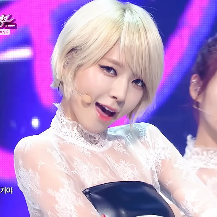 qweenchoa's tweet photo. imagine being this beautiful https://t.co/rScrShgVNQ