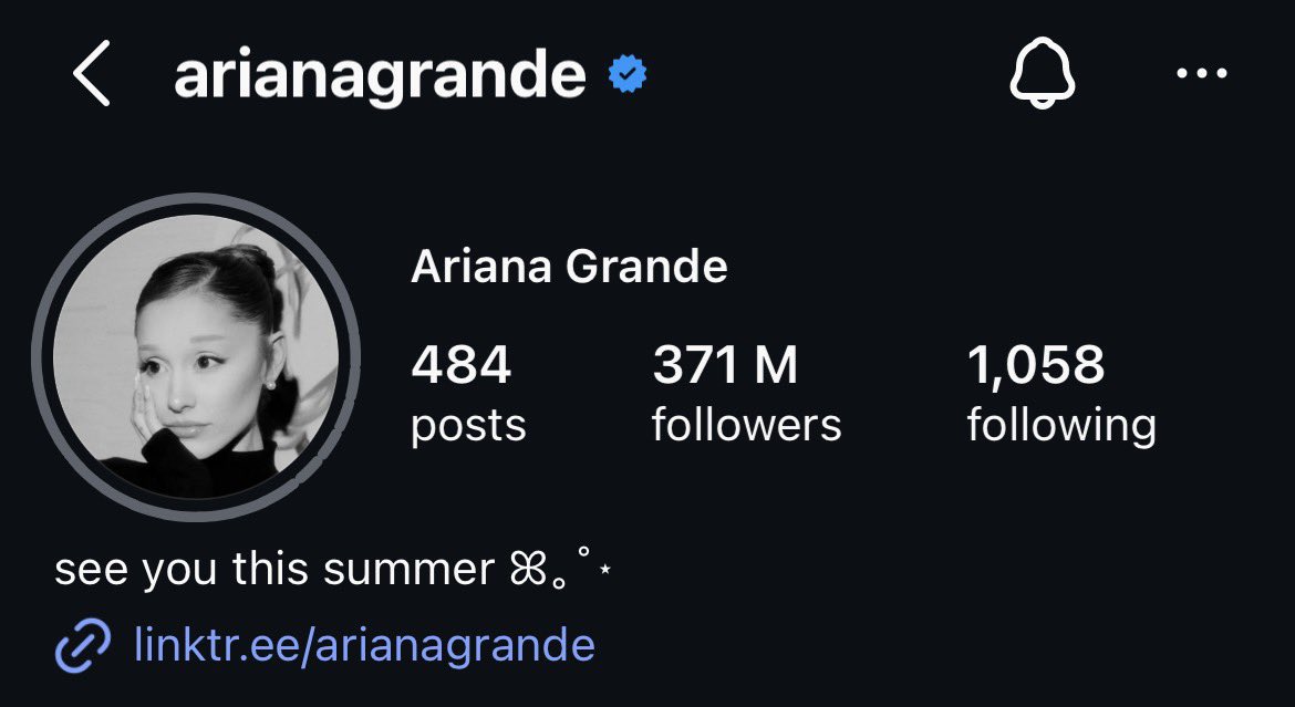 darianabrande tweet media