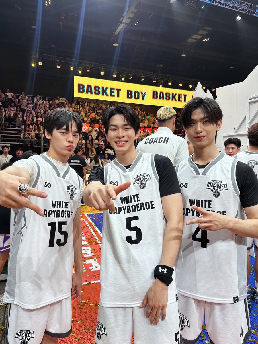 𑣲 chapor “ด้วงกับเธอ” 🍑🎧ྀི tweet media