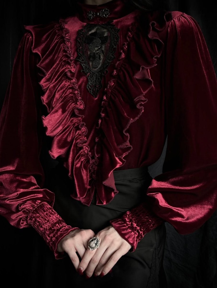 𝖁𝖆𝖒𝖕𝖞𝖗𝖎𝖆 𓋹 tweet media