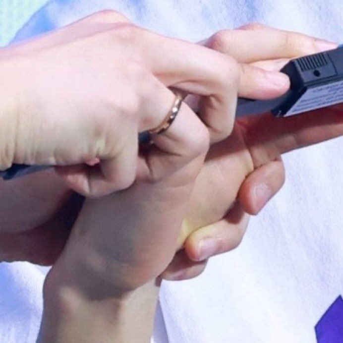 2min ♡ tweet media