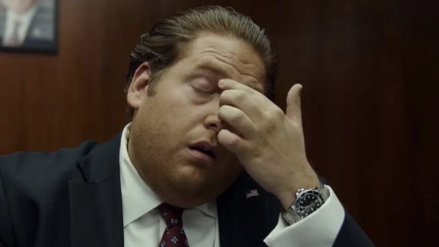 Ты говоришь на четырех языках, но человек знающий только один, смеётся над твоим акцентом.