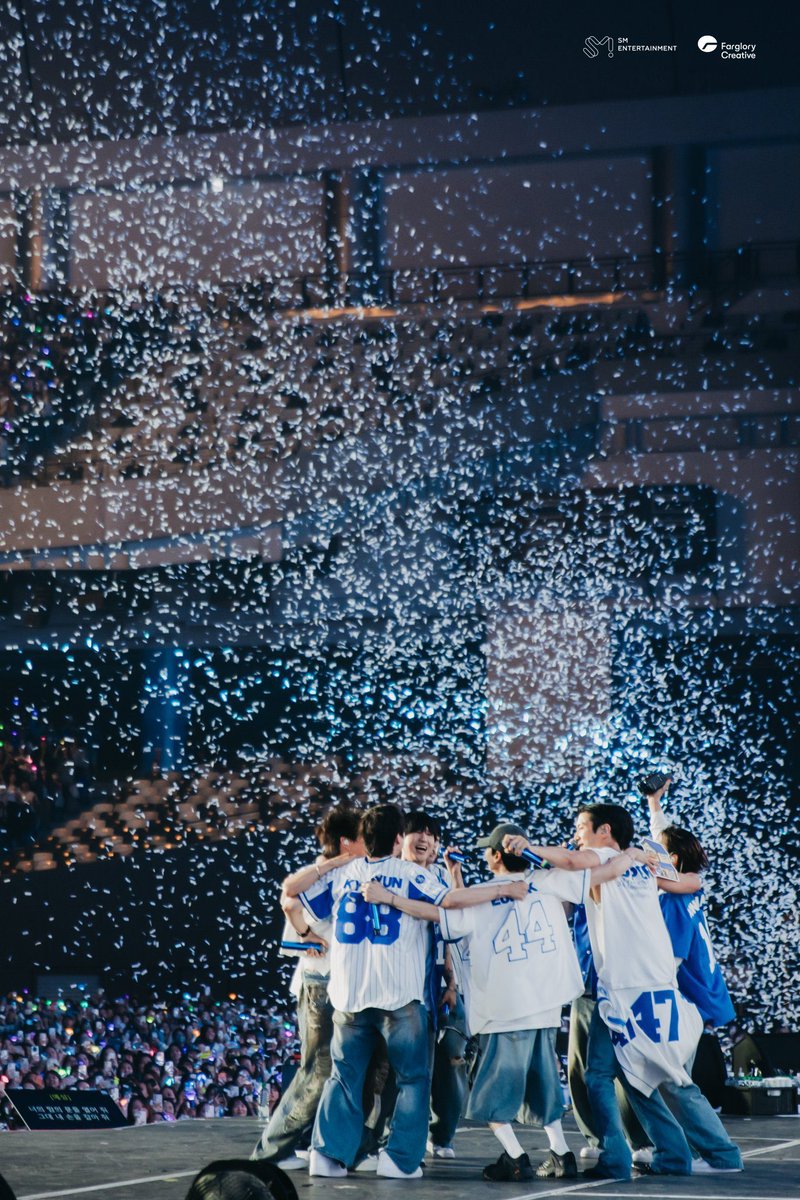 SjELF1993's tweet photo. الصورههه تجننننن🥺💙💙💙💙💙💙💙 https://t.co/Wfbqkgm0fD