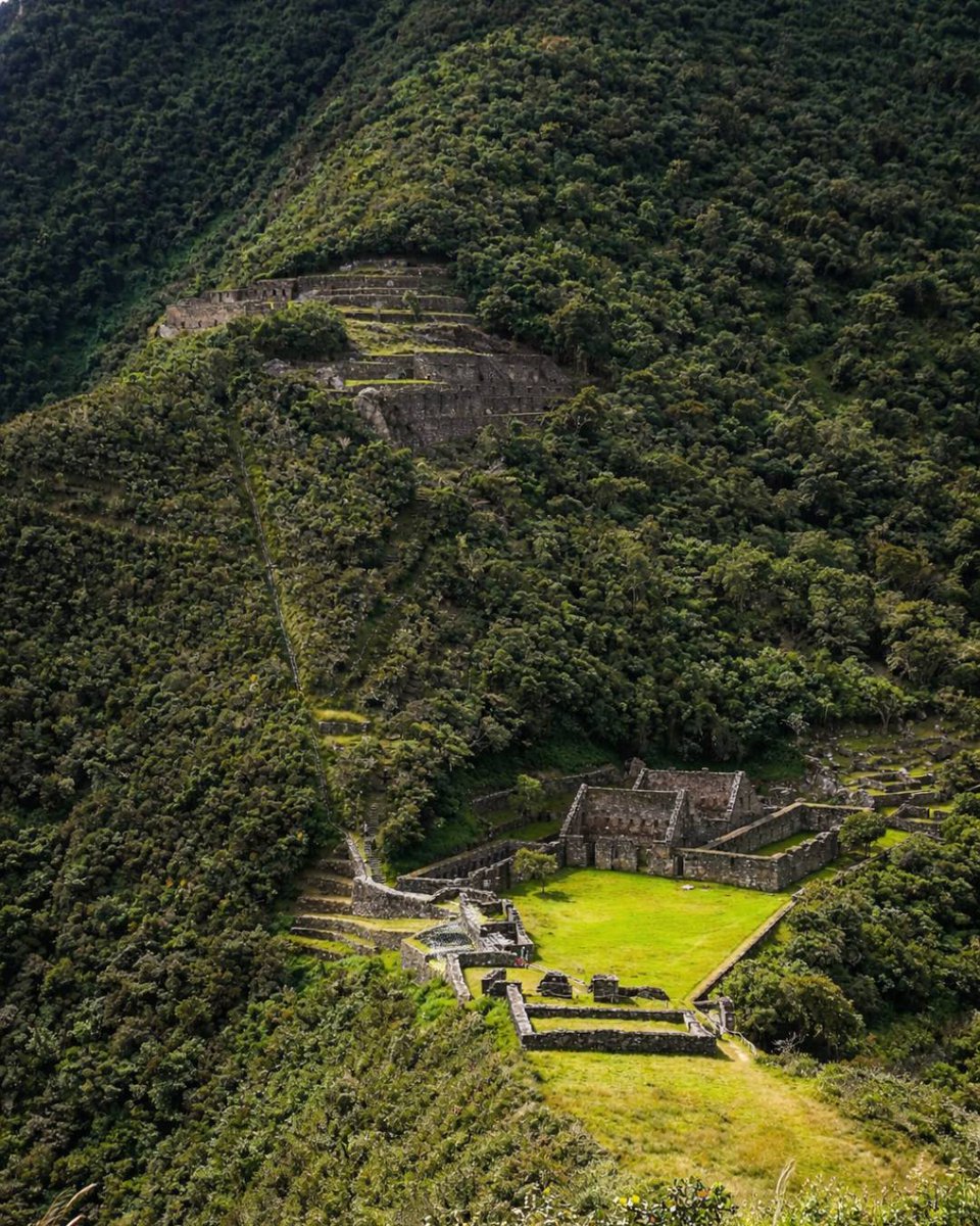 IncaTrailMachu's tweet photo. ✨ Choquequirao: The "Cradle of Gold" waiting for your Adventure! ✨Step into the mystery of #Choquequirao, the "sacred sister" of #MachuPicchu, a remote Inca citadel that invites you to an experience of discovery.

#incatrailmachu #Peru #Travel #Adventure #Hiking #History #place https://t.co/jCfV6R3Vk5