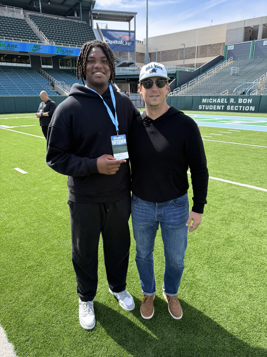 Alex Gray tweet media