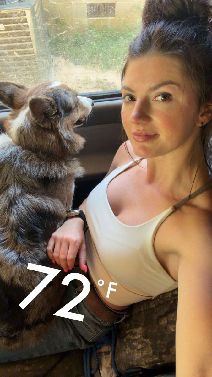 hannah barron tweet media