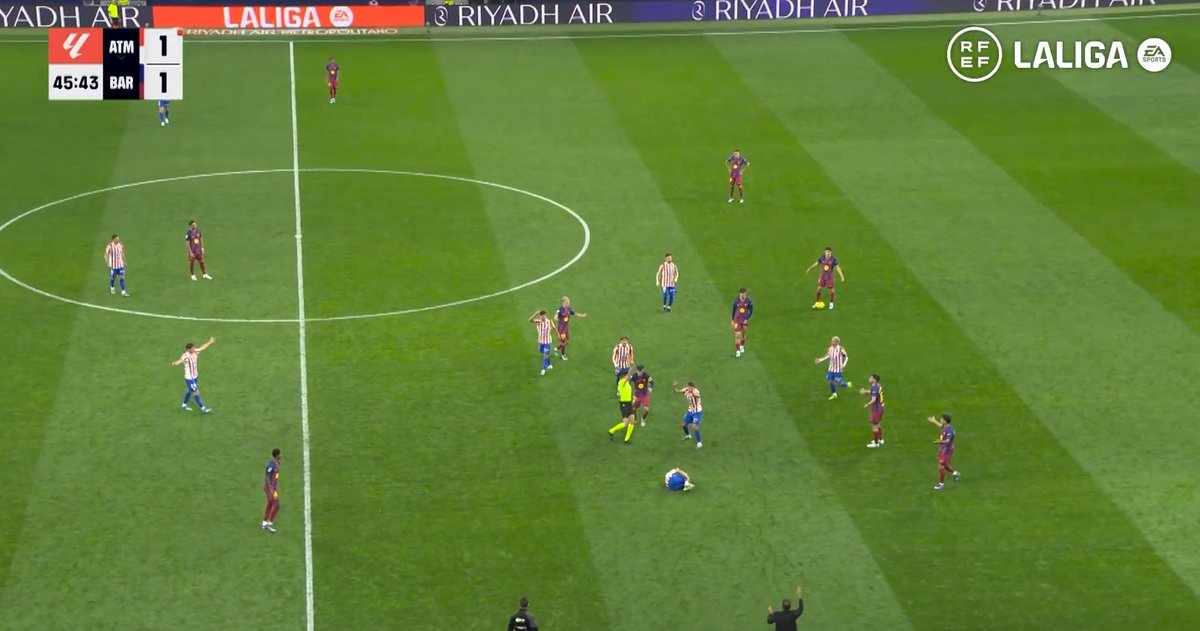 InCampNou tweet media