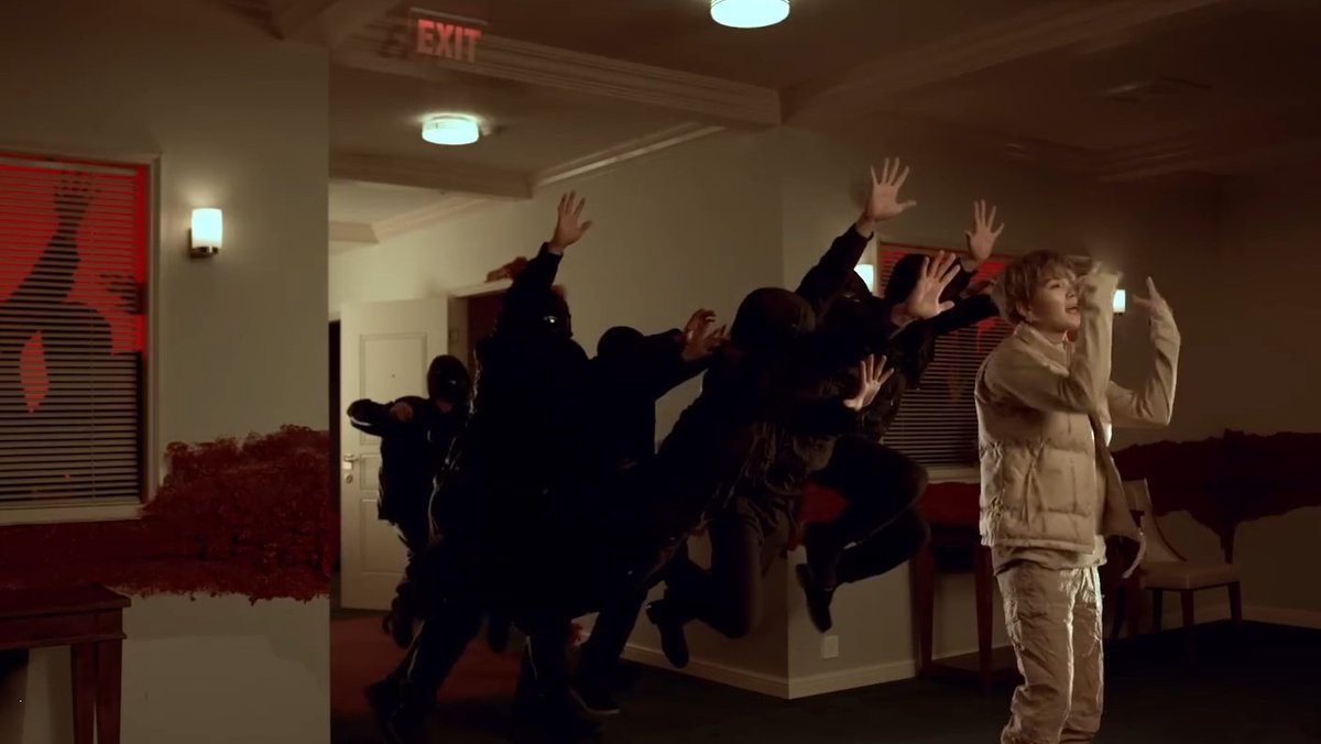 intro:night 🧭 tweet media