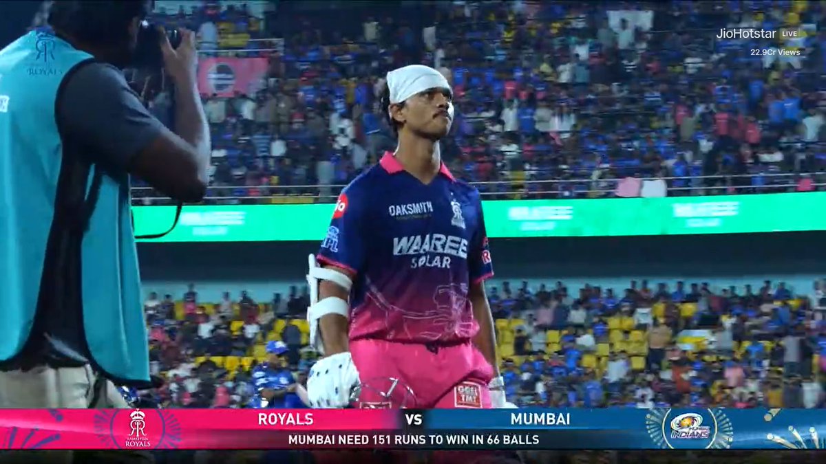 R A T N I S H tweet media