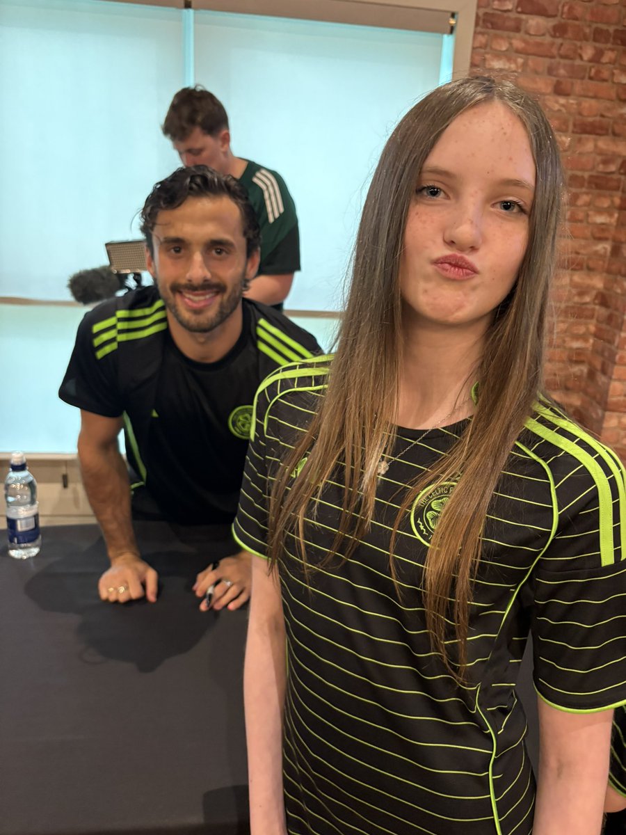 Mrs Róisín Ní Chormaic 🍀🍀 tweet media