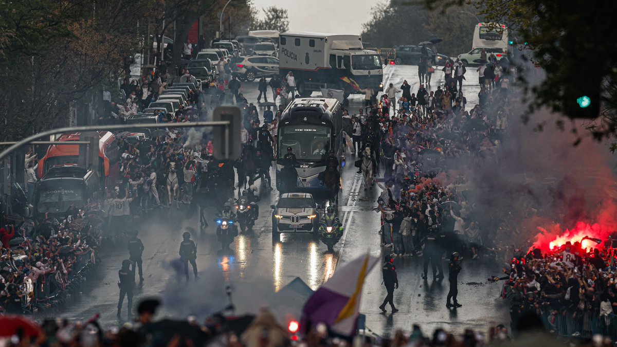 MadridXtra's tweet photo. REAL MADRID ARRIVAL! 🔥🔥 https://t.co/EydDBygq95