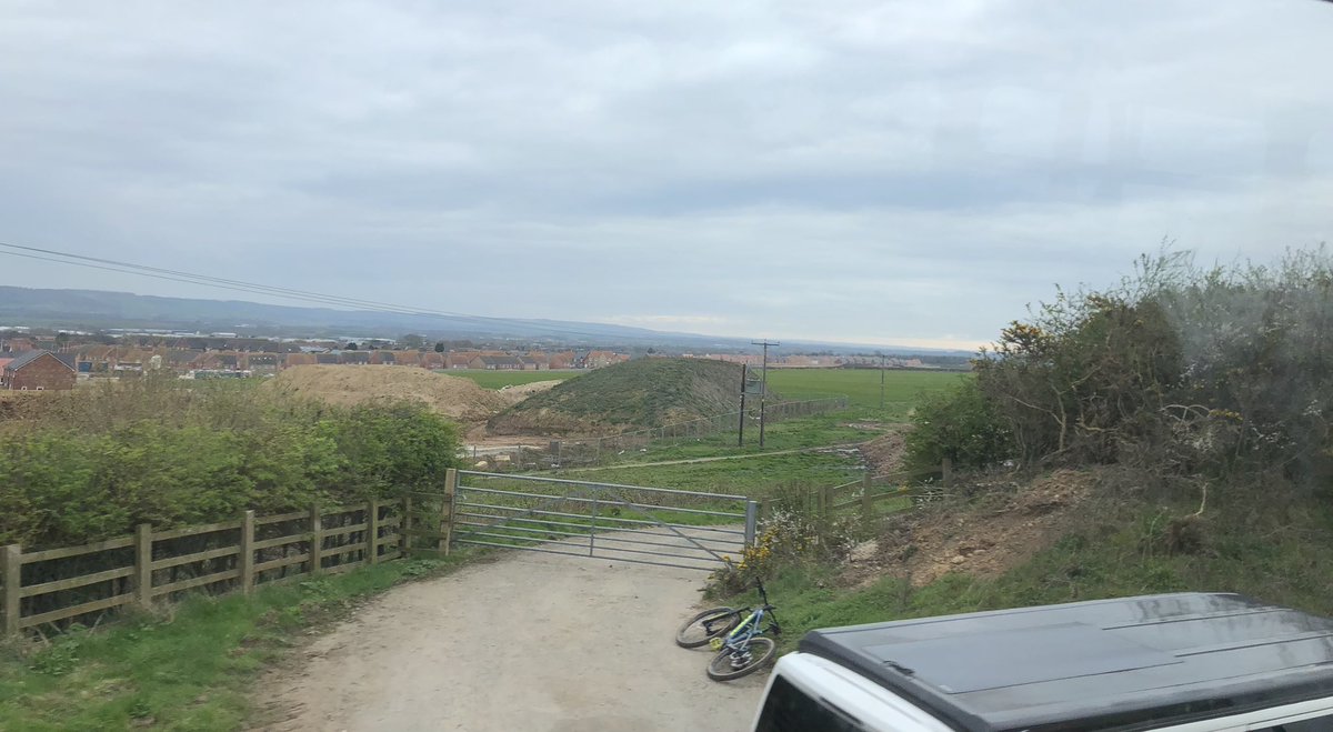 scarborough_the's tweet photo. The new Scarborough link road that will run from Middle Deepdale village Filey Road near the park and ride area (hotel, petrol station, dining proposals submitted) to A64 Musham Bank Eastfield/Crossgates … https://t.co/cQD7qzA80f