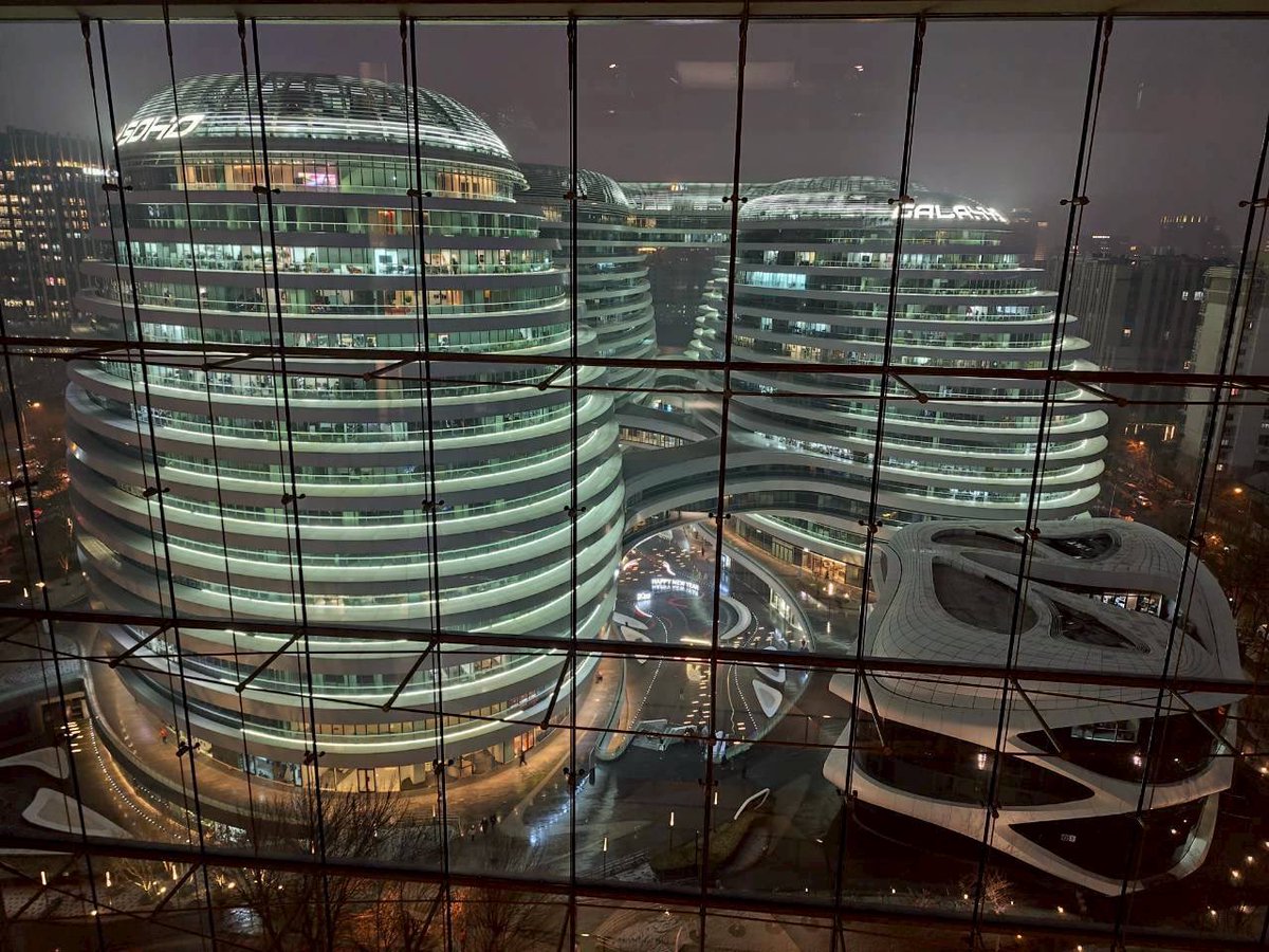 せぶん tweet media