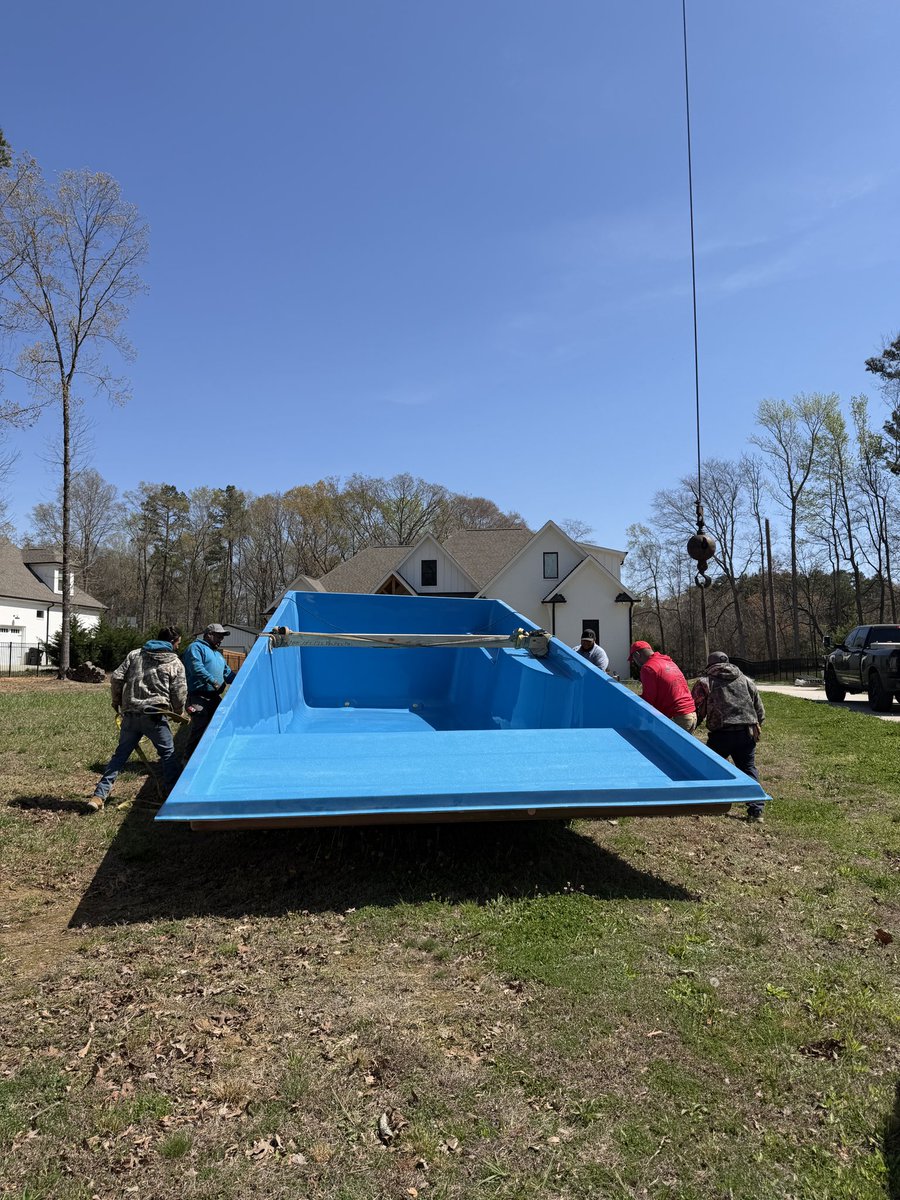 PoolscapesCLT's tweet image. The 12’0” x 25’0” Wylela #fiberglasspool model in the color Blue Lagoon. 🩵💙💦
#poolinstallation #poolday