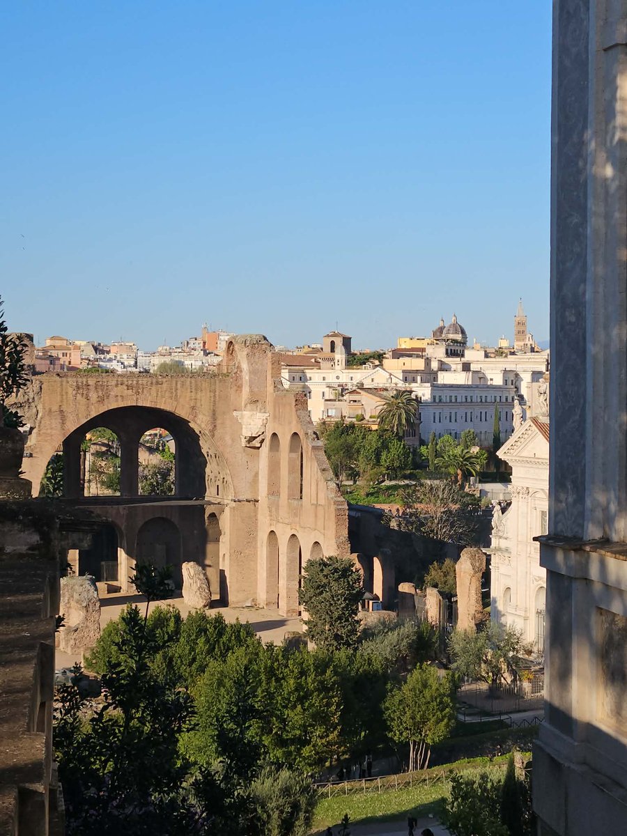 Евгений Понасенков tweet media