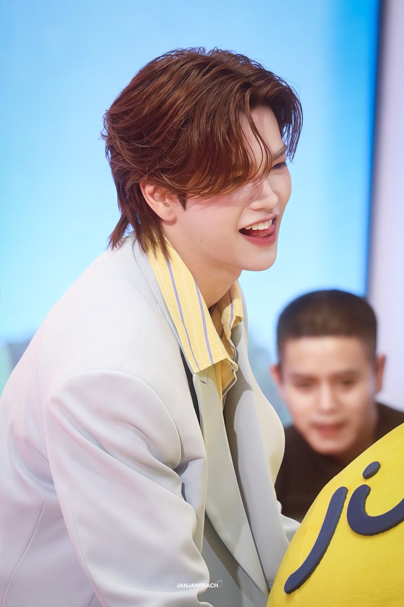 ปอปอ ที่เป็นแม่น้องไป๋ 💛💙 tweet media