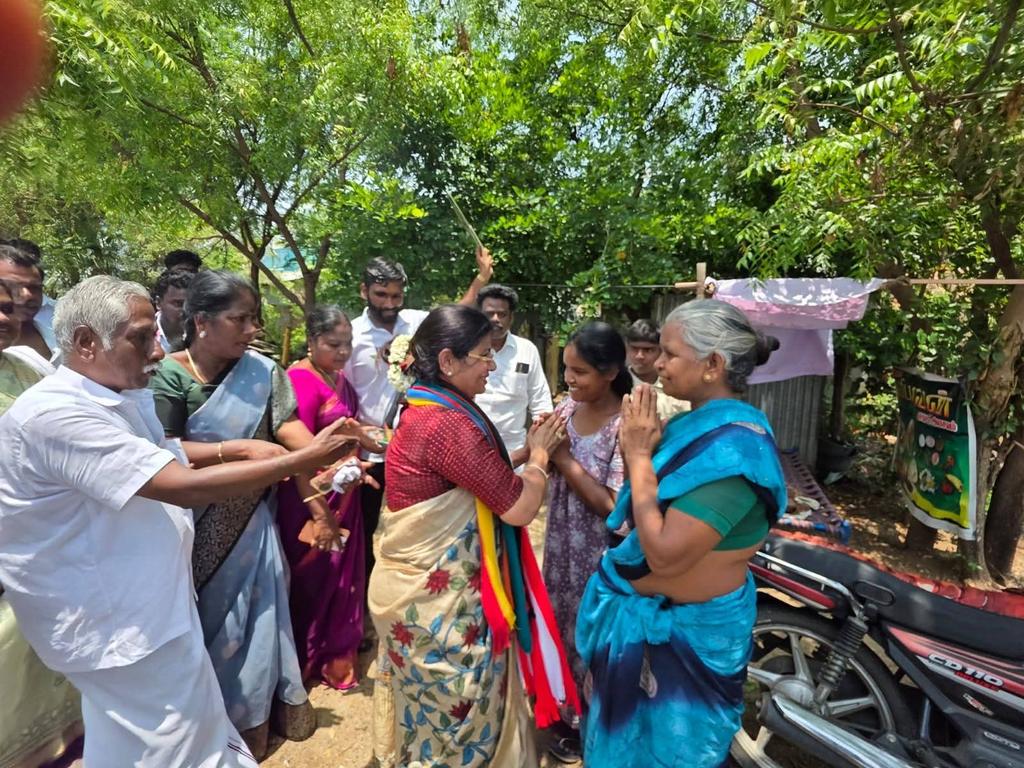 Sureshkumar Trichy - SayYEStoWomenSafety&AIADMK tweet media