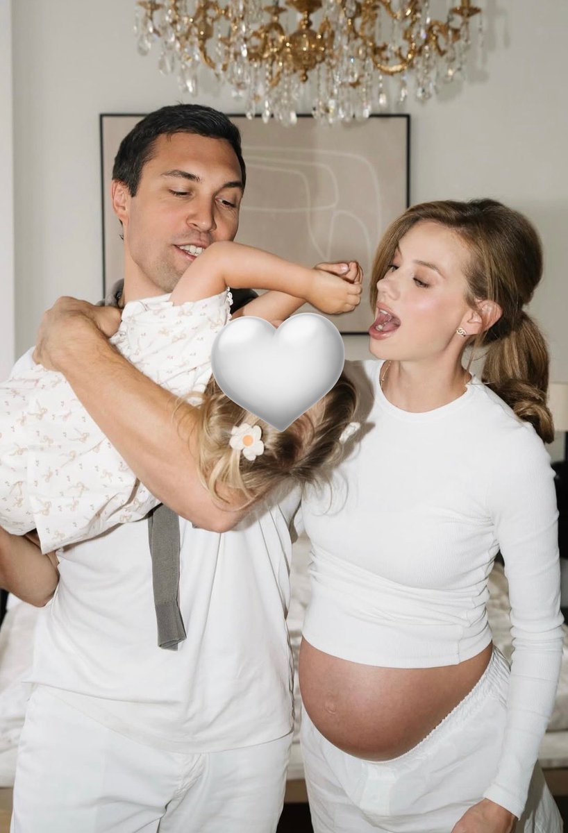 Nika Mironova tweet media