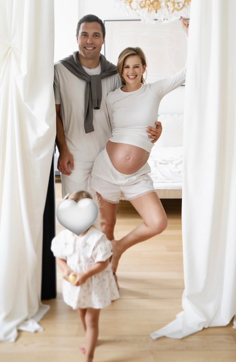 Nika Mironova tweet media