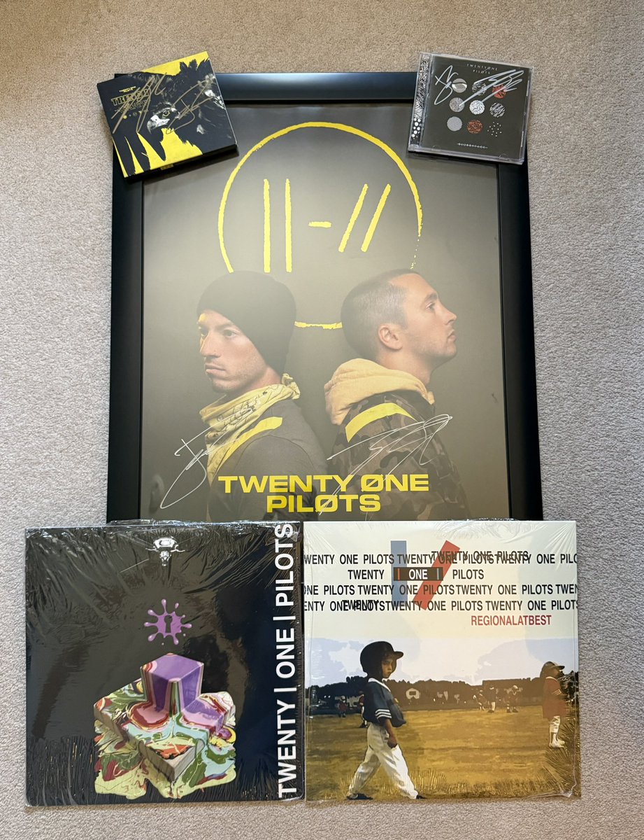 niccniners's tweet photo. best birthday ever 😭😭 https://t.co/zJ0dhxqHN9