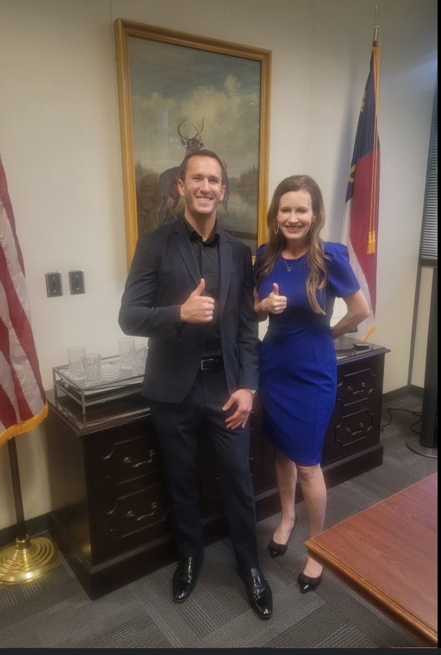 Woody Arkenstat 🇺🇦 tweet media