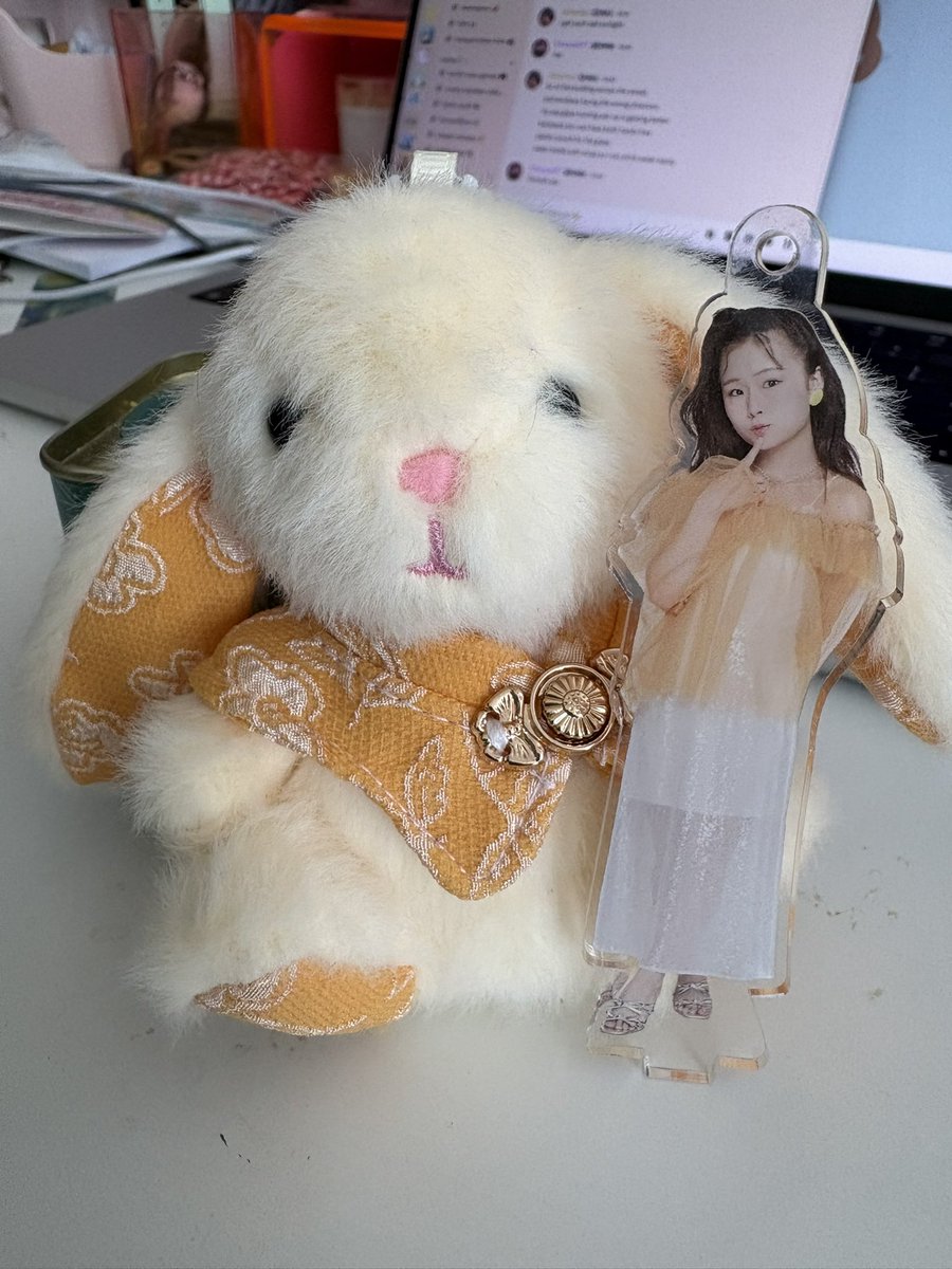 ditto the band 🍀 tweet media