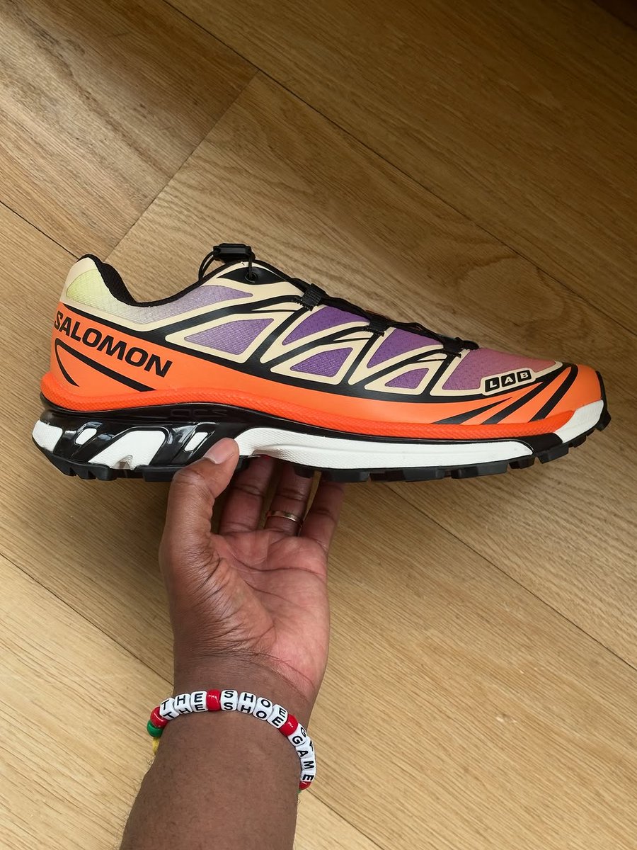 JustFreshKicks tweet media