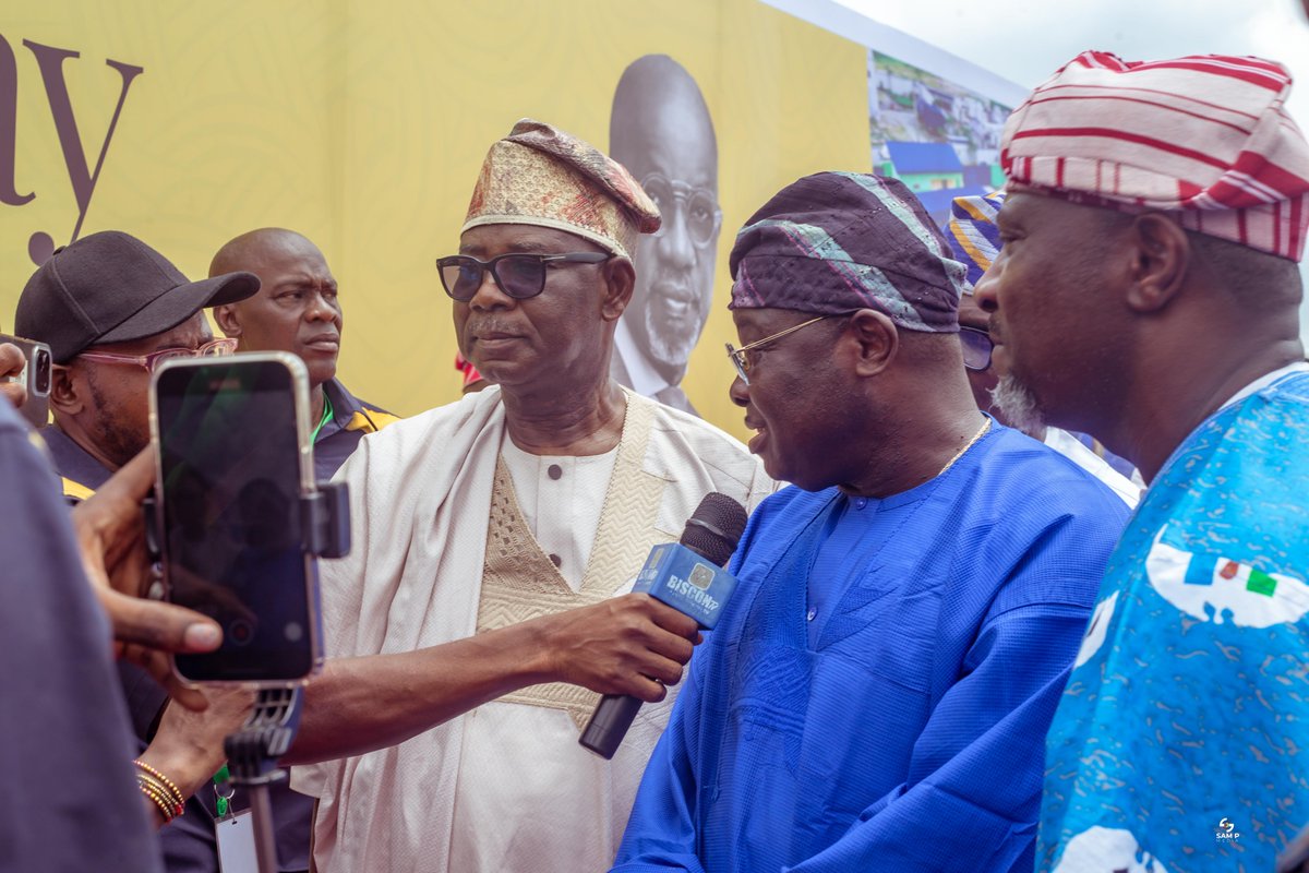 Adebayo Adenekan tweet media