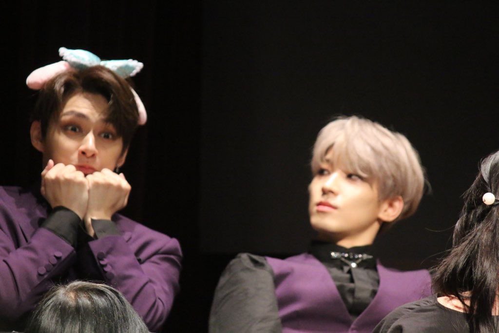 I just love how Wonwoo look at Junhui so fondly and endearing 🥺 Na para bang siya ang pinaka precious na tao sa buong mundo (real) ☹️🥺