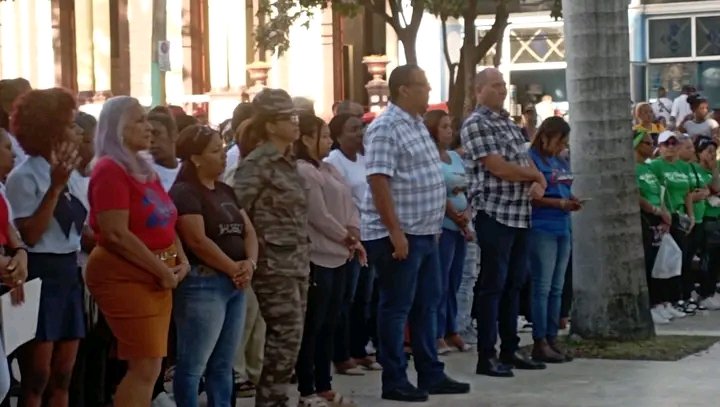 Juana Eglis Fernández Louit tweet media